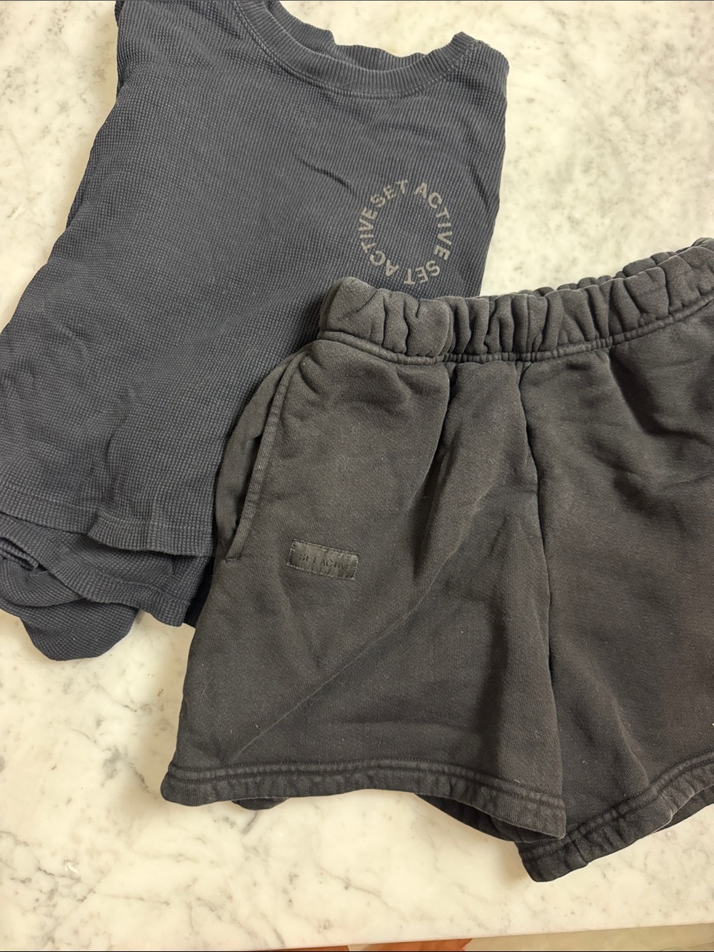 SET Active black set
